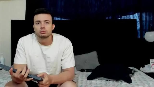 Image 12 of lissandthor Stream on Chaturbate on 25 days ago