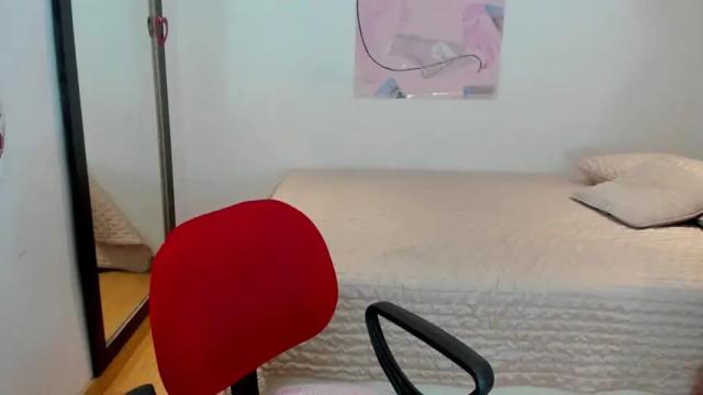 Image 4 of lissavillalobos Stream on Chaturbate on 13 months ago