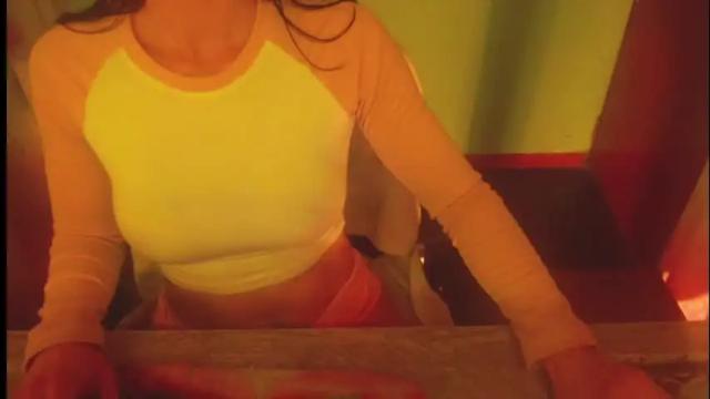 Image 2 of lisstaylor Stream on Chaturbate on 27 days ago