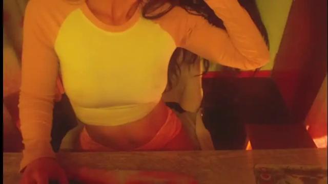 Image 3 of lisstaylor Stream on Chaturbate on 27 days ago