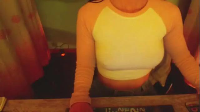 Image 2 of lisstaylor Stream on Chaturbate on 9 days ago