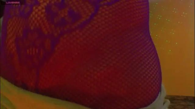 Image 11 of lisstaylor Stream on Chaturbate on 1 month ago