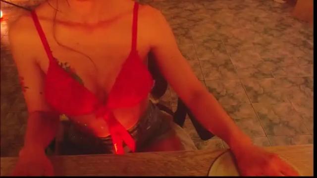 Image 3 of lisstaylor Stream on Chaturbate on 17 days ago