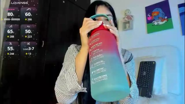 Image 3 of lisvandre Stream on Chaturbate on 1 month ago