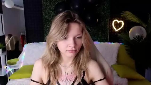 Image 11 of litabrom Stream on Chaturbate on 9 days ago