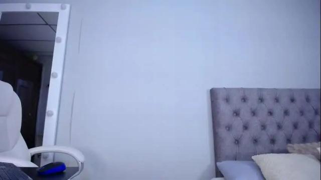 Image 12 of litle_lola Stream on Chaturbate on 1 month ago
