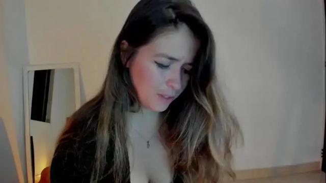 Image 4 of litlle_danni Stream on Chaturbate on 1 month ago