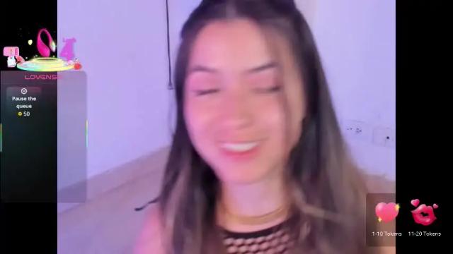 Image 3 of litlle_danni Stream on Chaturbate on 25 days ago