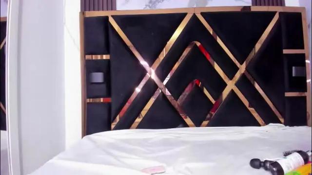 Image 4 of litte_ebony Stream on Chaturbate on 4 days ago