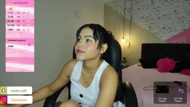 Image 3 of little__liar Stream on Chaturbate on 27 months ago