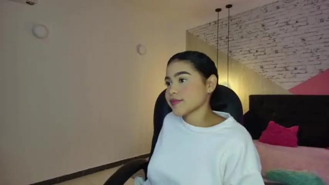 Image 2 of little__liar Stream on Chaturbate on 26 months ago