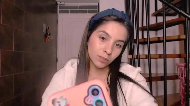 Image 3 of little__samantha_ Stream on Chaturbate on 13 months ago