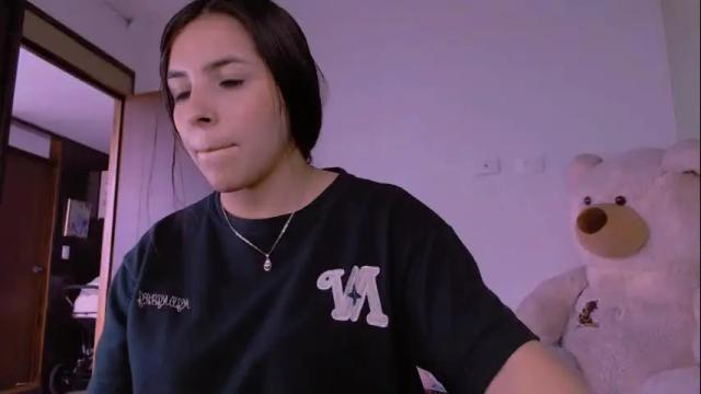Image 7 of little__samantha_ Stream on Chaturbate on 2 months ago