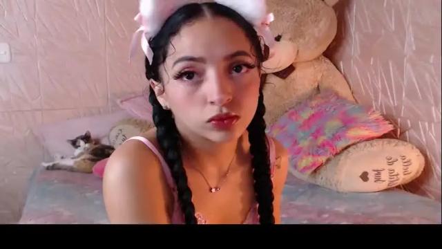 Image 2 of little_angelito2 Stream on Chaturbate on 3 months ago