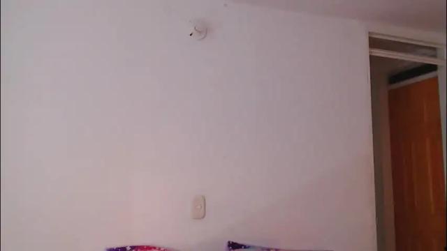 Image 2 of little_angelito2 Stream on Chaturbate on 20 hours ago