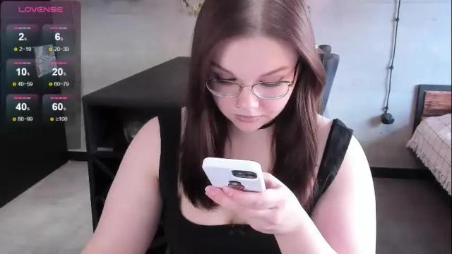 Thumbnail 1, little_bambii_'s Stream at Chaturbate, 3 days ago