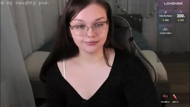 Image 8 of little_bambii_ Stream on Chaturbate on 2 months ago