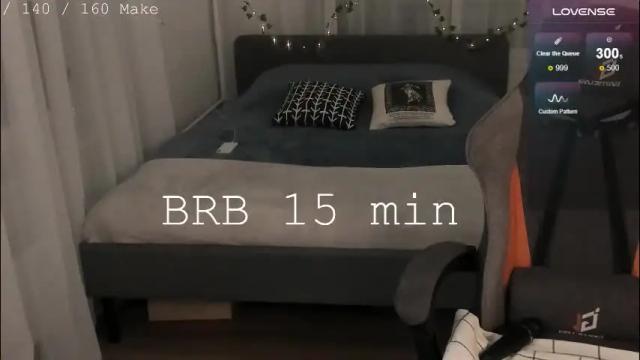 Image 3 of little_bambii_ Stream on Chaturbate on 1 month ago
