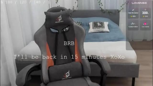 Image 7 of little_bambii_ Stream on Chaturbate on 26 days ago