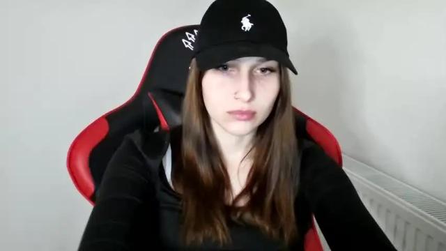 Image 2 of little_bumblebee_ Stream on Chaturbate on 12 months ago