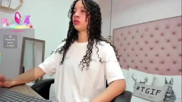 Thumbnail 1, little_carolain's Stream at Chaturbate, 1 month ago