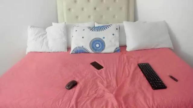 Image 8 of little_daia Stream on Chaturbate on 24 months ago