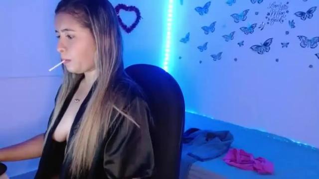 Image 11 of little_dannielle Stream on Chaturbate on 20 months ago