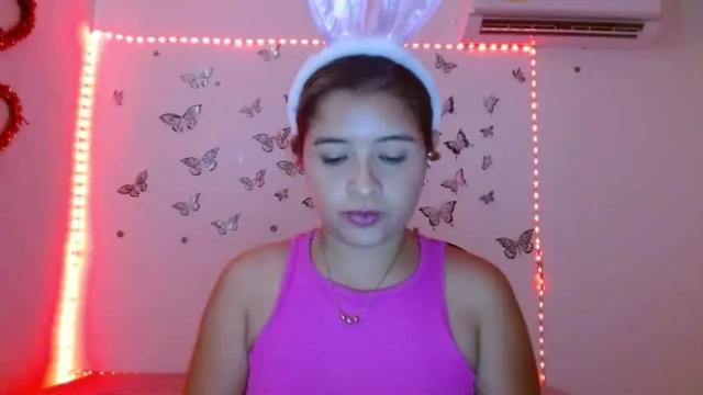 Image 2 of little_dannielle Stream on Chaturbate on 20 months ago