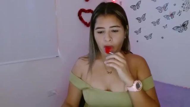 Image 11 of little_dannielle Stream on Chaturbate on 20 months ago