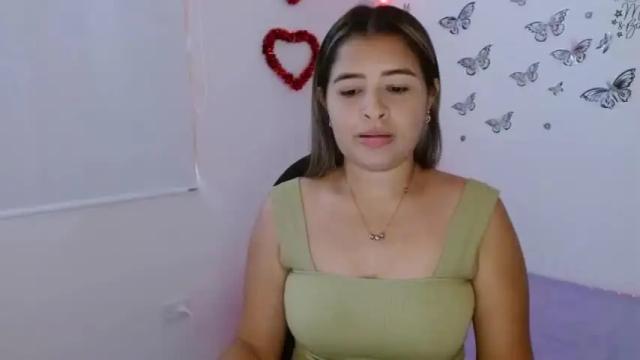 Image 4 of little_dannielle Stream on Chaturbate on 20 months ago