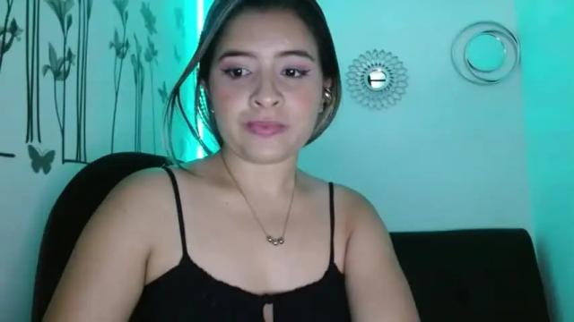 Image 10 of little_dannielle Stream on Chaturbate on 19 months ago