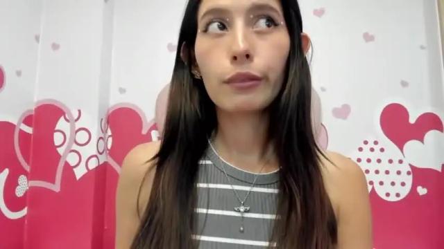 Image 6 of little_doll_4u Stream on Chaturbate on 12 months ago