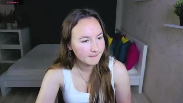 Image 8 of little_doll_meow Stream on Chaturbate on 2 months ago