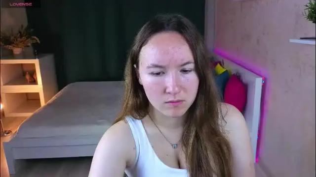 Image 2 of little_doll_meow Stream on Chaturbate on 2 months ago