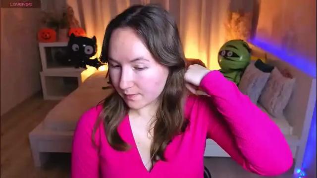 Image 2 of little_doll_meow Stream on Chaturbate on 7 days ago