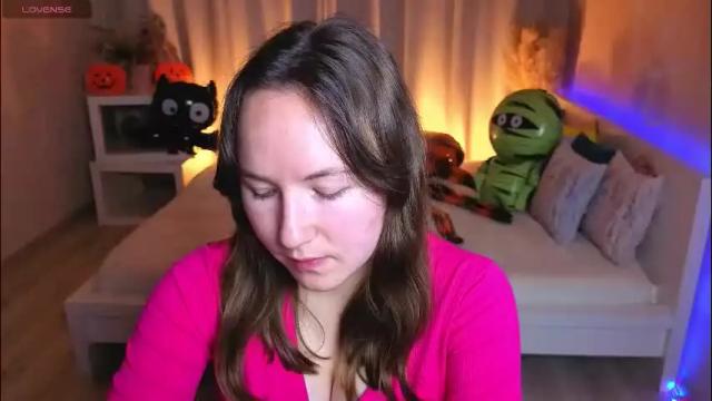 Image 4 of little_doll_meow Stream on Chaturbate on 7 days ago