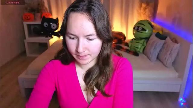 Image 8 of little_doll_meow Stream on Chaturbate on 7 days ago