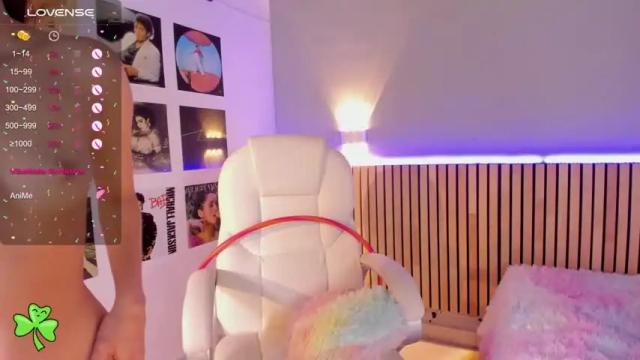 Image 6 of little_effy18 Stream on Chaturbate on 15 months ago