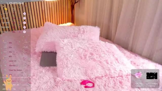 Image 4 of little_effy18 Stream on Chaturbate on 12 months ago