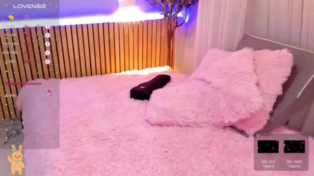 Image 3 of little_effy18 Stream on Chaturbate on 12 months ago