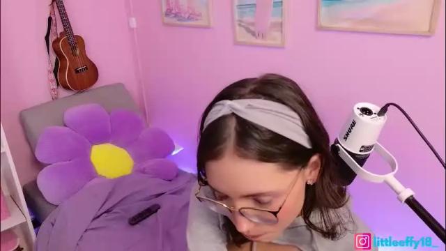 Image 12 of little_effy18_ Stream on Chaturbate on 3 months ago