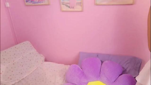 Image 2 of little_effy18_ Stream on Chaturbate on 2 months ago