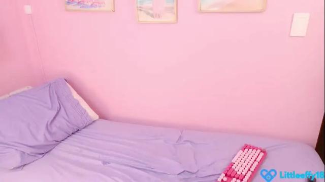 Image 2 of little_effy18_ Stream on Chaturbate on 2 months ago