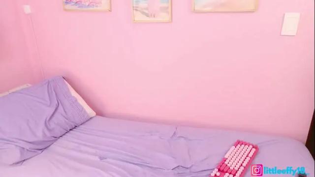 Image 6 of little_effy18_ Stream on Chaturbate on 2 months ago