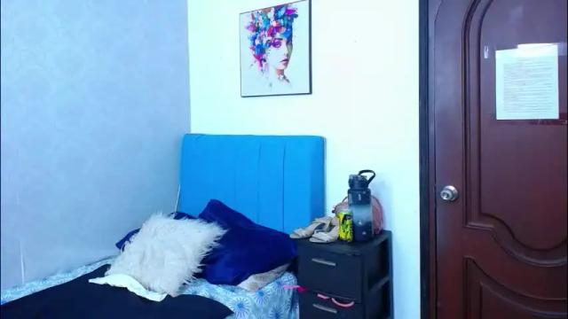 Image 12 of little_flower4you Stream on Chaturbate on 2 months ago