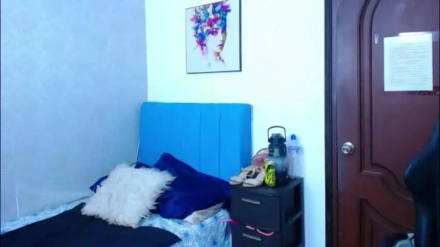 Image 7 of little_flower4you Stream on Chaturbate on 2 months ago