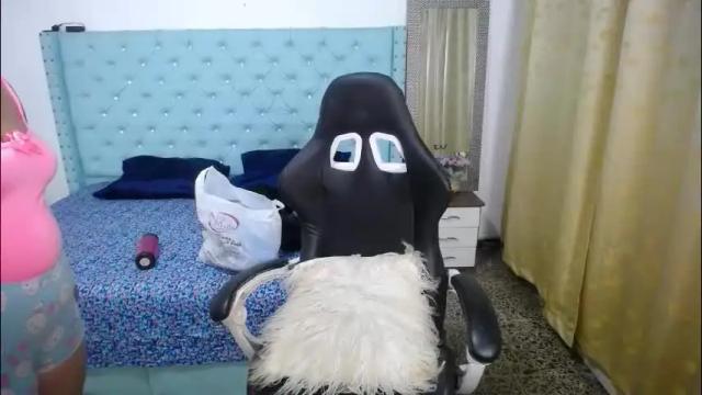Image 7 of little_flower4you Stream on Chaturbate on 1 month ago