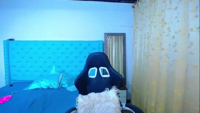 Image 3 of little_flower4you Stream on Chaturbate on 28 days ago