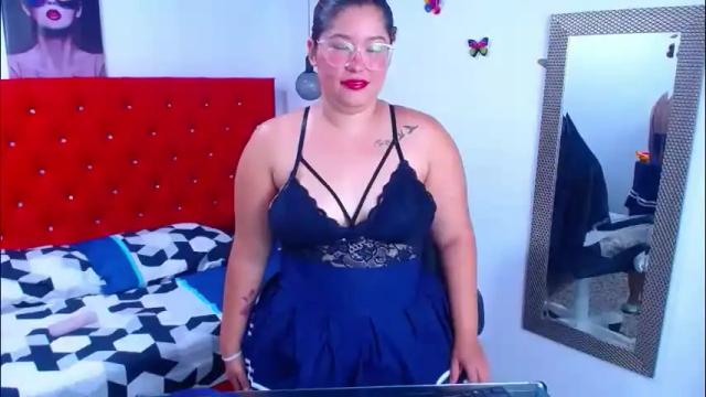 Image 4 of little_flower4you Stream on Chaturbate on 2 days ago