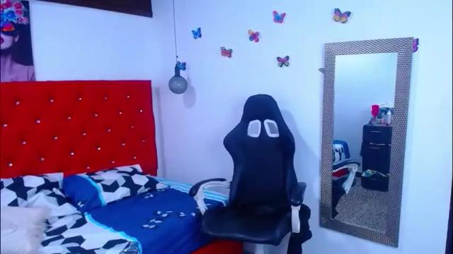 Image 8 of little_flower4you Stream on Chaturbate on 1 day ago